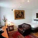 Hotel Hockner Plaza 4*