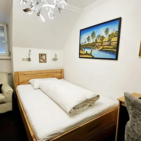 Ξενοδοχείο Hoeckner Plaza 4*