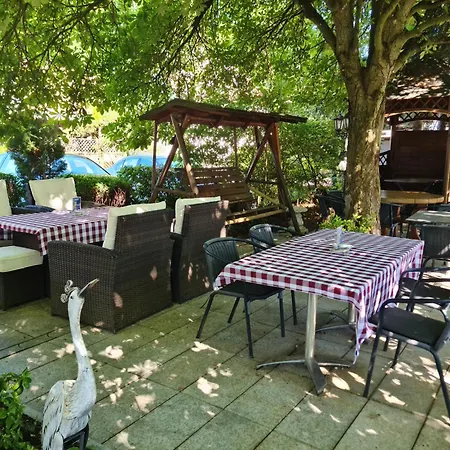 Hoeckner Plaza Ξενοδοχείο