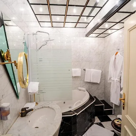 Hockner Plaza Hotel 4*