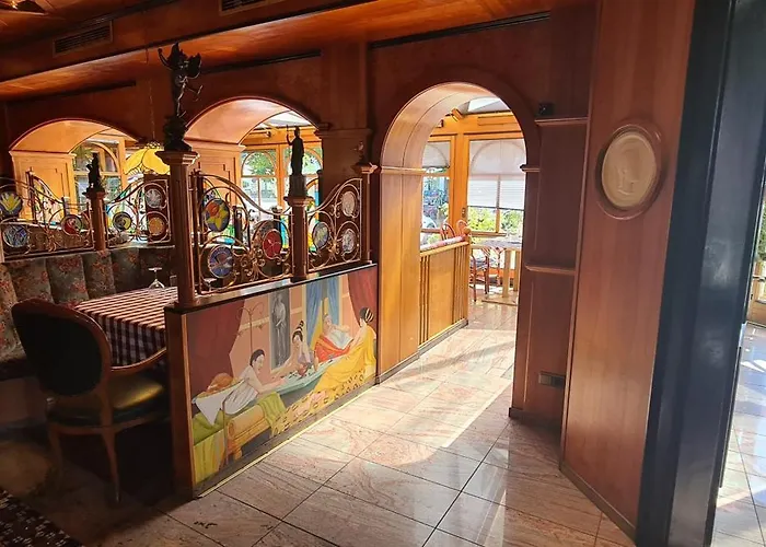 Hotel Hoeckner Plaza 4*