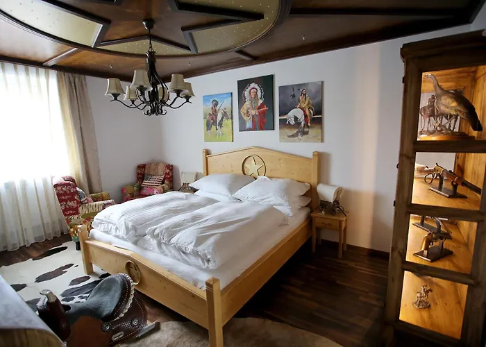 Hotel Hoeckner Plaza 4*