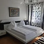 Hoeckner Plaza Ξενοδοχείο 4*