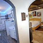 Ξενοδοχείο Hoeckner Plaza 4*