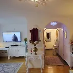 Ξενοδοχείο Hoeckner Plaza 4*