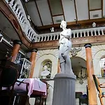 Hoeckner Plaza Ξενοδοχείο 4*