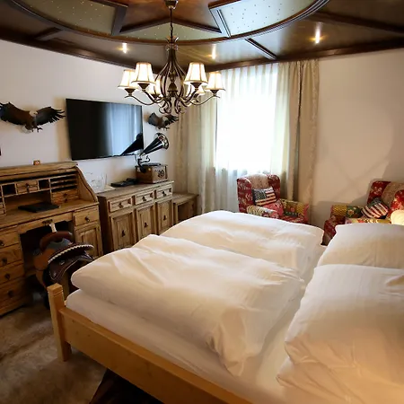 Hotel Hoeckner Plaza 4*